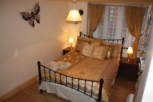 Robertsbridge Retreat At Cornhill Self Catering Apartments Rom bilde