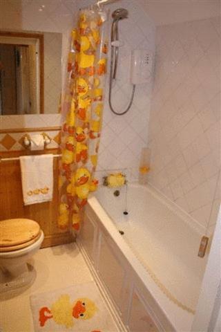 Robertsbridge Retreat At Cornhill Self Catering Apartments Rom bilde